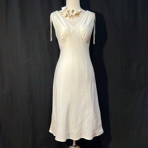 Gap white linen vintage style V-neck sundress